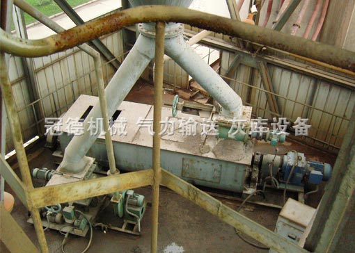 冠德库底干灰散装机使用现场